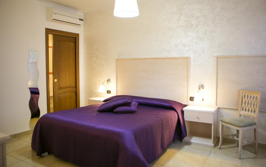 Hotel Miramare Marina di Schiavonea Camera foto